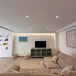 Luxury Sea House شقة *