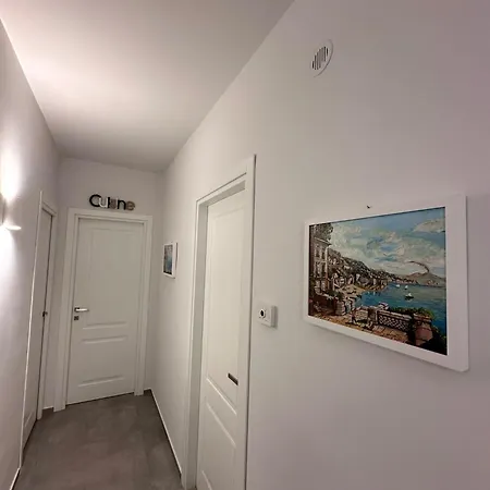 Luxury Sea House Apartment