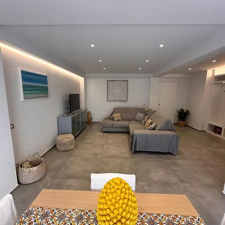 Apartment Luxury Sea House
